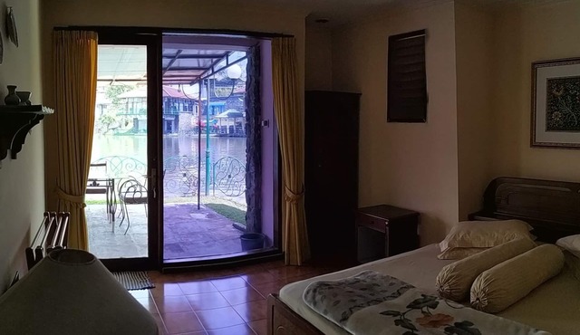 Villa Lot 5 Lake View for 30 pax