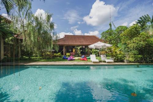 Villa Mirsa - Big Luxury Private Villa Next to Hyatt