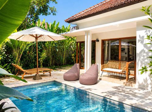 Villa Tiga Nomada - New Serene 2BR Private Pool Villa in Kuta Lombok