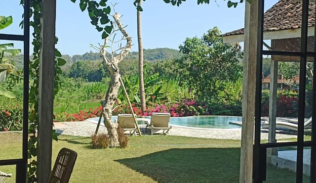 Villa With Stunning Paddy Field Views - Kasongan Yogyakarta