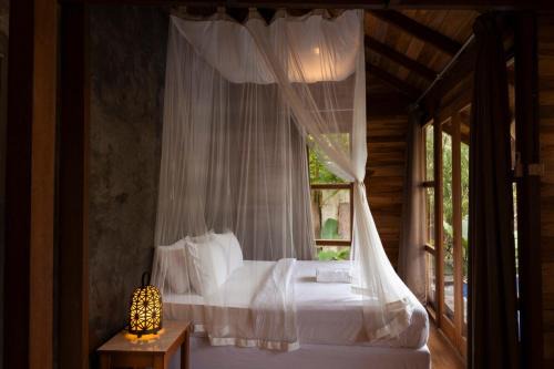 Zen Retreat with Ricefield and Mountain View with Pool