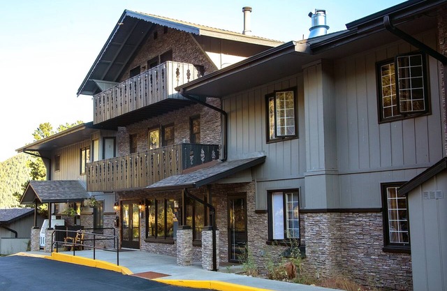 Fawn Valley Inn Estes Park 