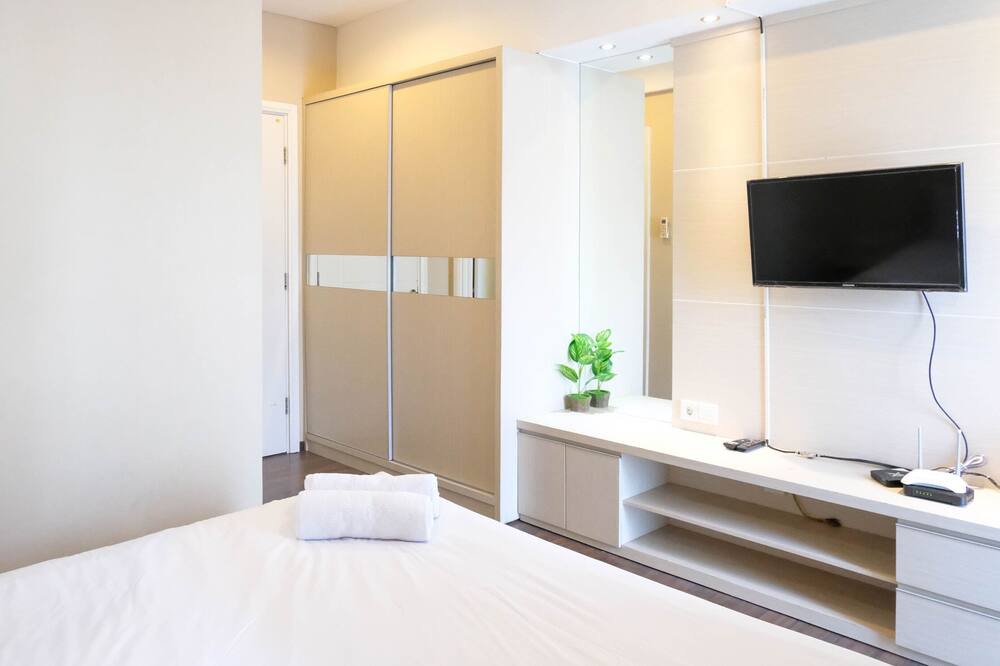 Gubeng Apartment | Best Choice And Strategic 1Br Apartment At Trillium Residence