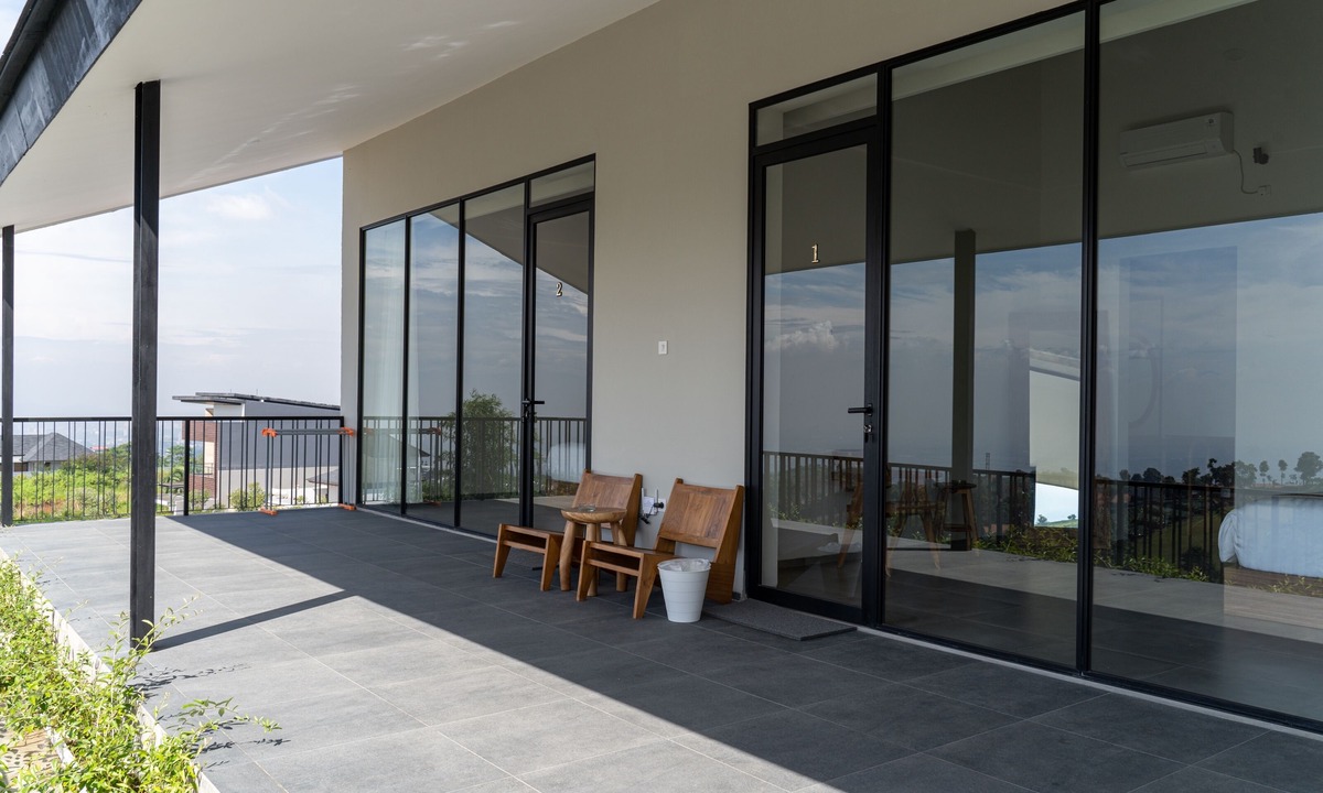 Bandung Villa | Greenhill Mountain City View 8BR Villa Heated Pool