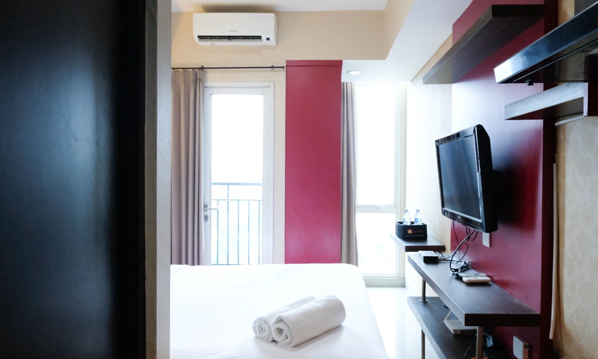 Wonokromo Apartment | Strategic And Cozy Living Studio At Tamansari Papilio Apartment
