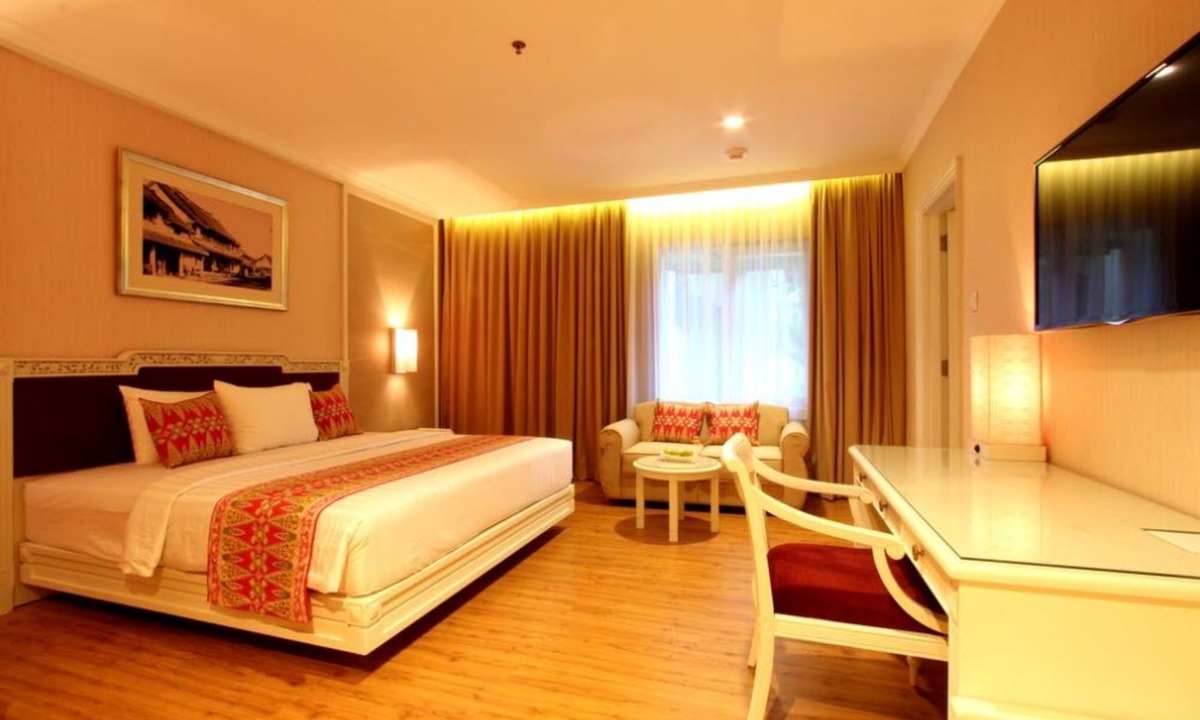 Senayan Hotel | Kartika Chandra