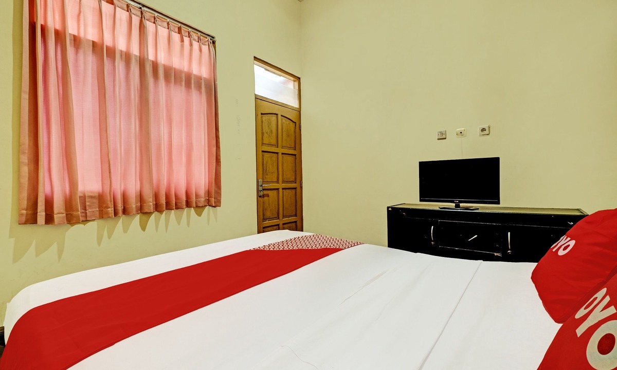 Kopeng Hotel | OYO 92406 Hotel Renata 1