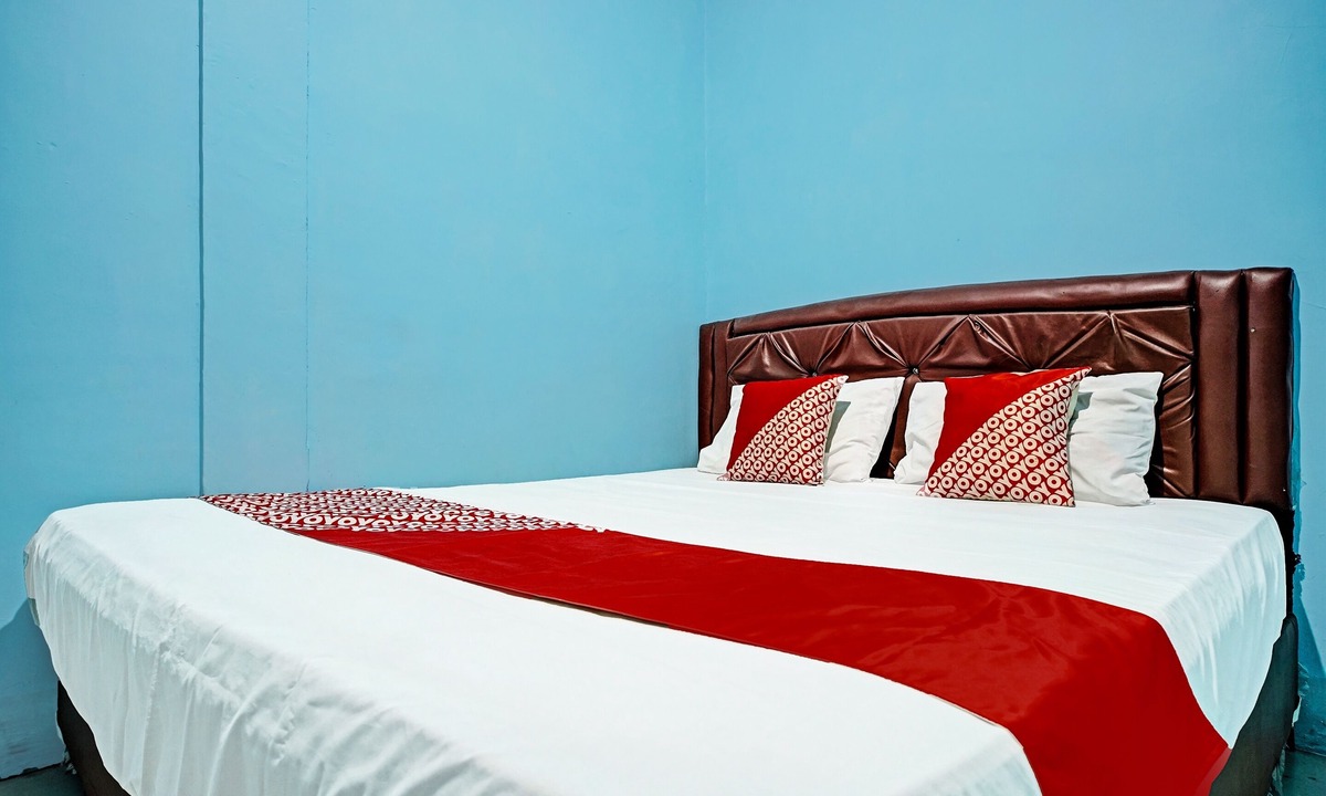 Toba Samosir Hotel | Hotel O Adela