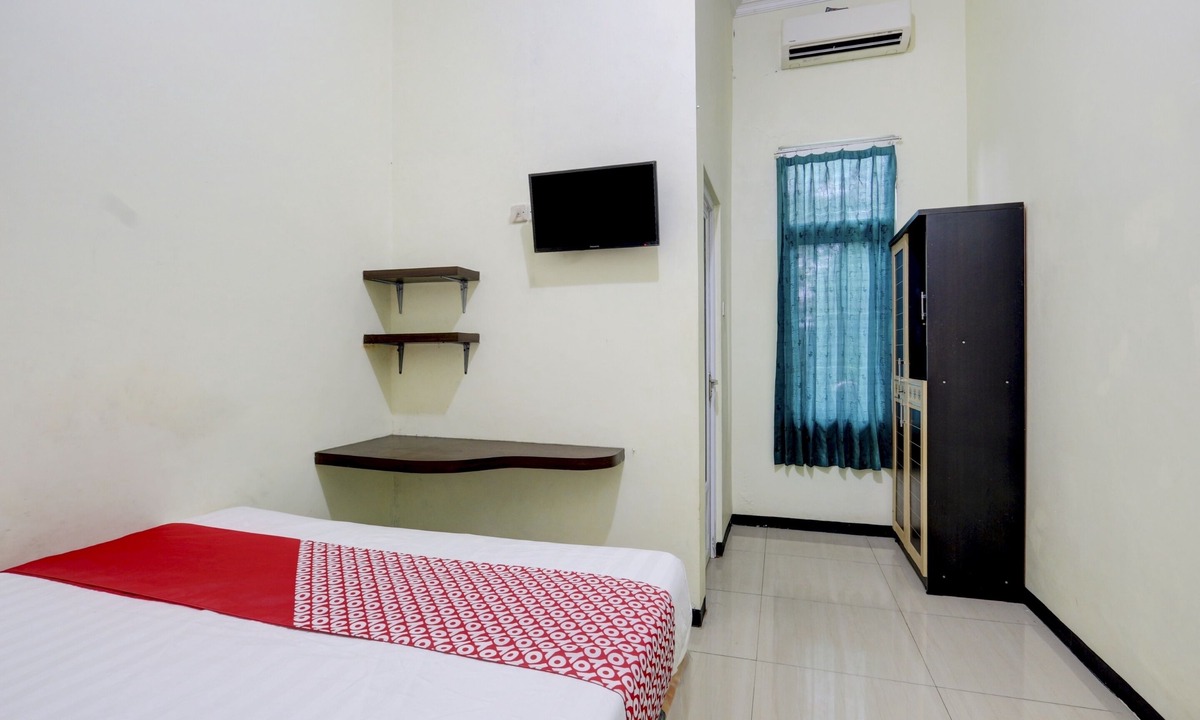 Kudus Hotel | Capital O 90709 Djati Guest House