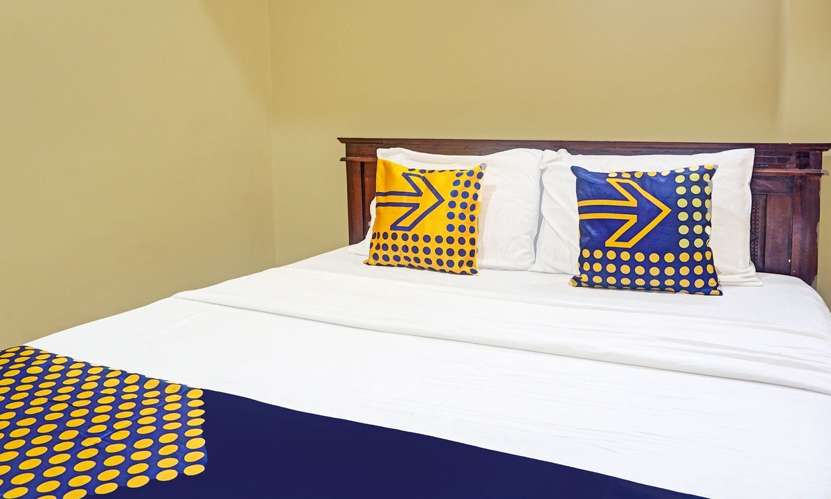 Ngaglik Hotel | OYO 91588 Ananda Guest House Batu