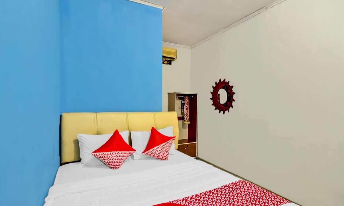 Cikarang Hotel | OYO 90222 Lafa Park Syariah