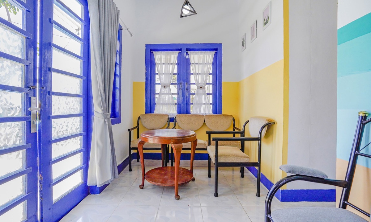 Cipanas Hotel | OYO 90352 Villa Agape 2