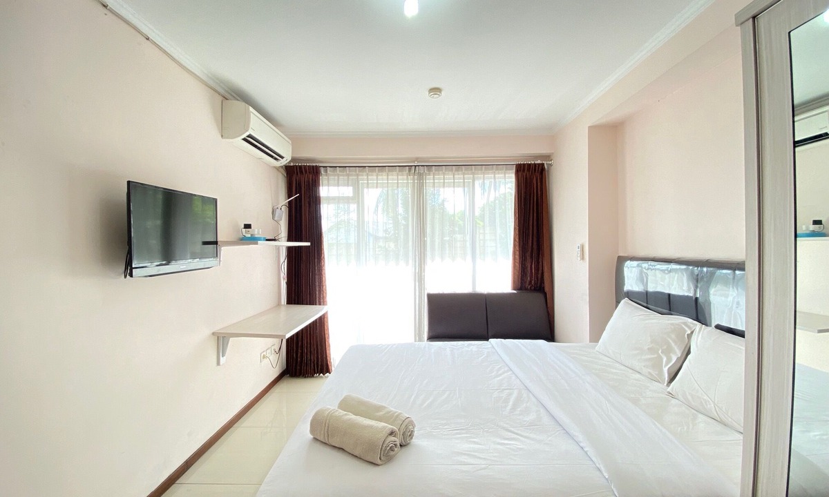 Cimahi Apartment | Simply Bright Studio Room at Gateway Pasteur Apartment