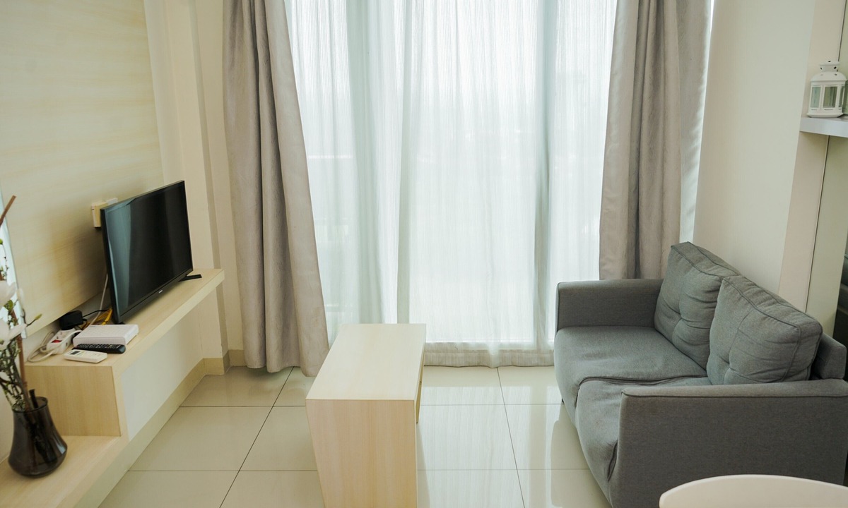 Cikokol Apartment | Comfy and Tidy 1BR Apartment at Tree Park City BSD
