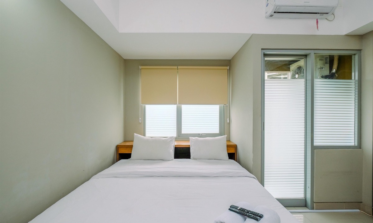 Duren Sawit Apartment | Elegant Wide View Studio Apartment at LRT City Jatibening