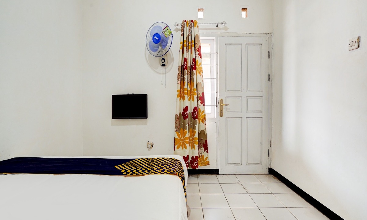Bandung Hotel | Spot ON 90200 Pondok Sabaraya Cileunyi Syariah