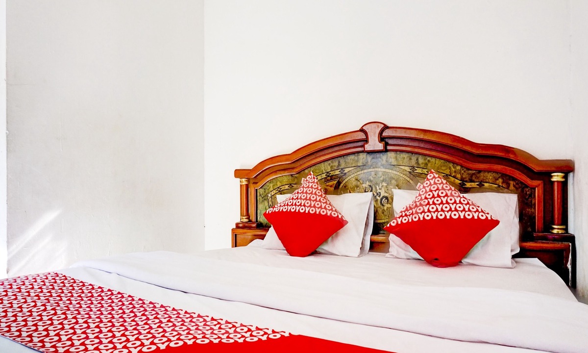 Pelabuhan Ratu Hotel | OYO 1187 Penginapan Bunda