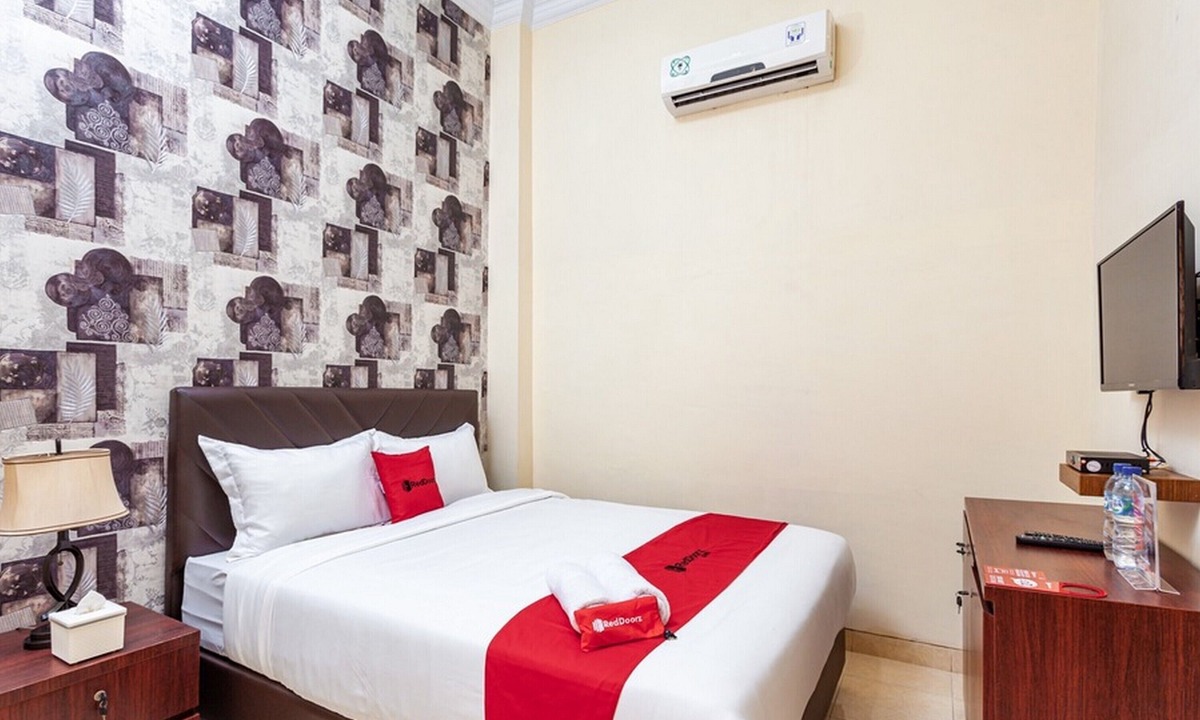 Medan House | RedDoorz Syariah @ Jalan Letda Sujono Tembung