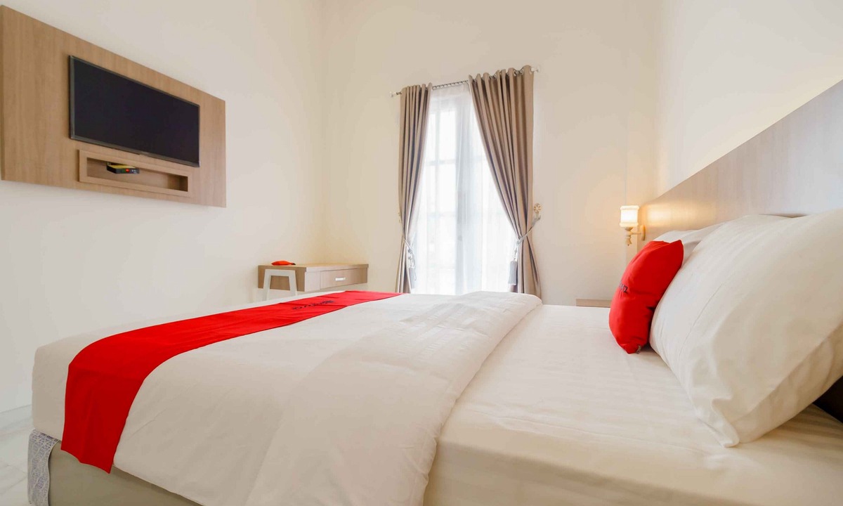 Padang House | RedDoorz Plus Syariah @ Jalan Dr Sutomo Padang