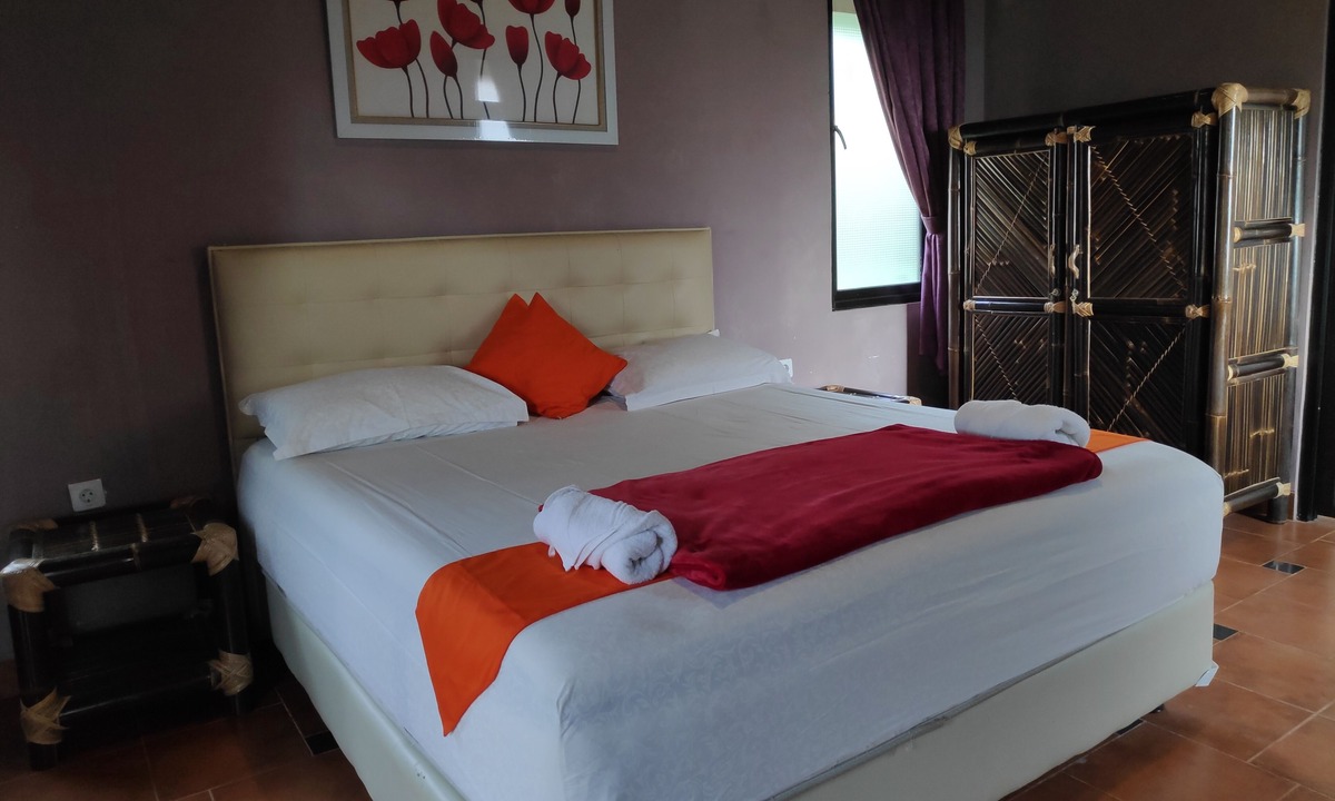 Jambu Luwuk Hotel | Degung Hillside