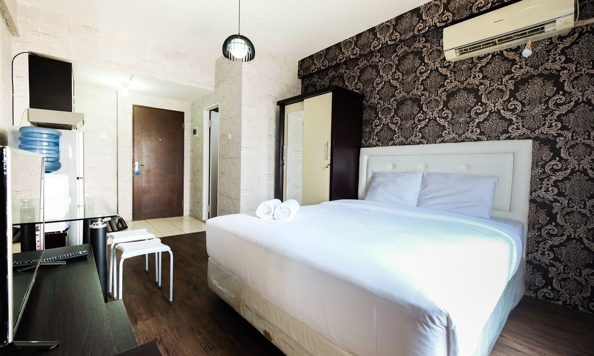Sunter Apartment | Studio Room at Sunter Park View Apartment By Travelio