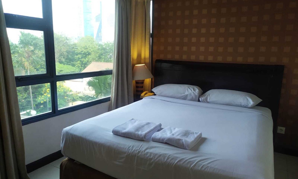 Tanjung Duren Utara Hotel | Grand Tropic Suites Hotel