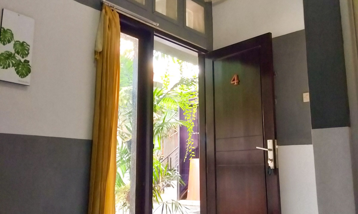 Probolinggo Hotel | Colorbox House