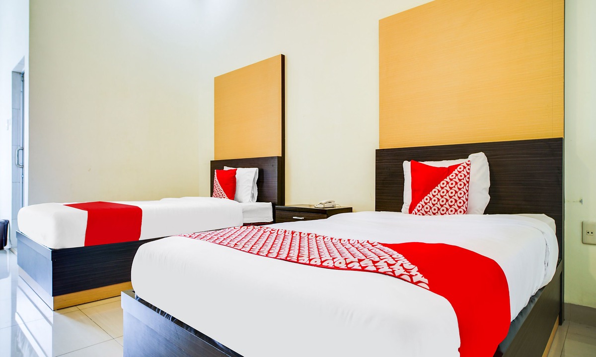 Siborongborong Hotel | Capital O 540 Esther Hotel
