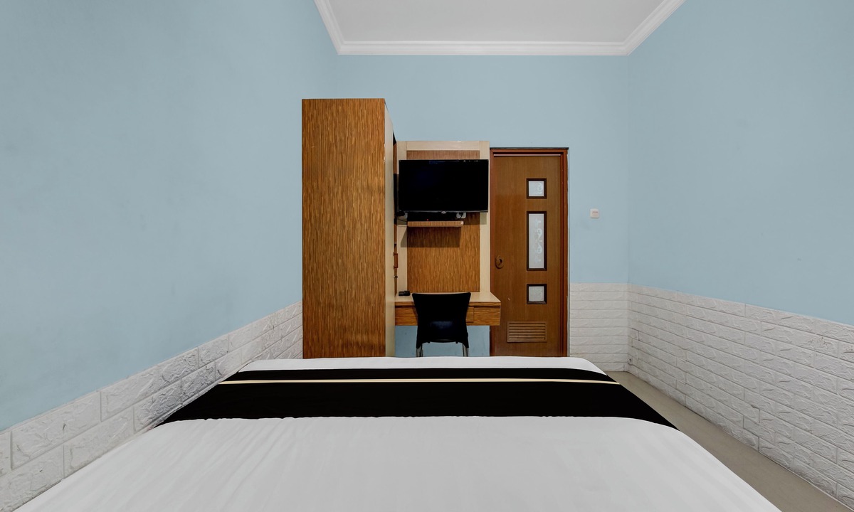 Depok Hotel | Hotel O near UGM formerly Bayang Brothers Guest House
