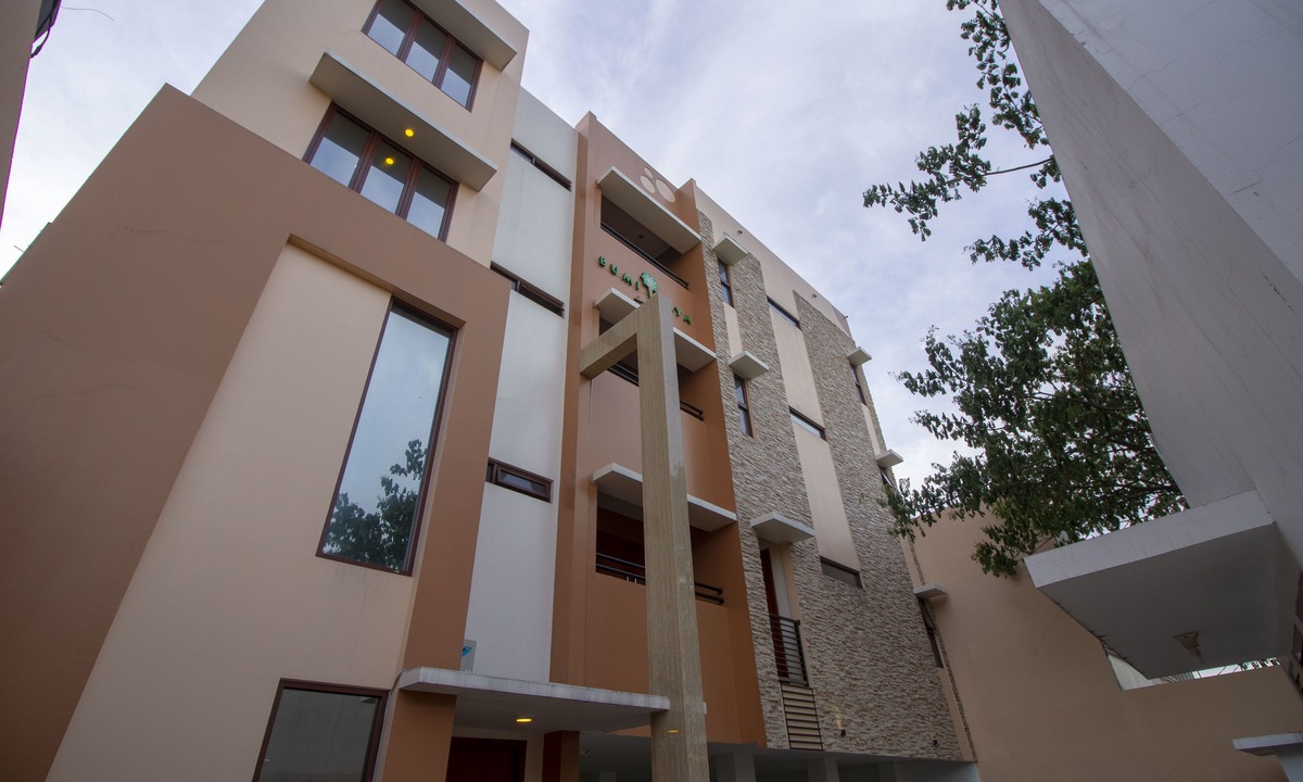 Ciputat Hotel | RedDoorz Plus @ CBD Bintaro