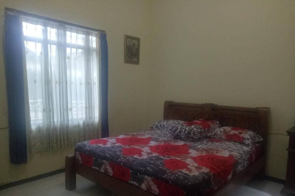 Jawa Timur House | Javana Homestay