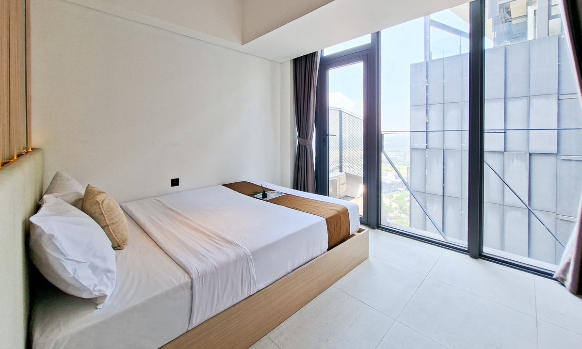 Pagedangan Apartment | Splendid 1Br At Carstensz Residence