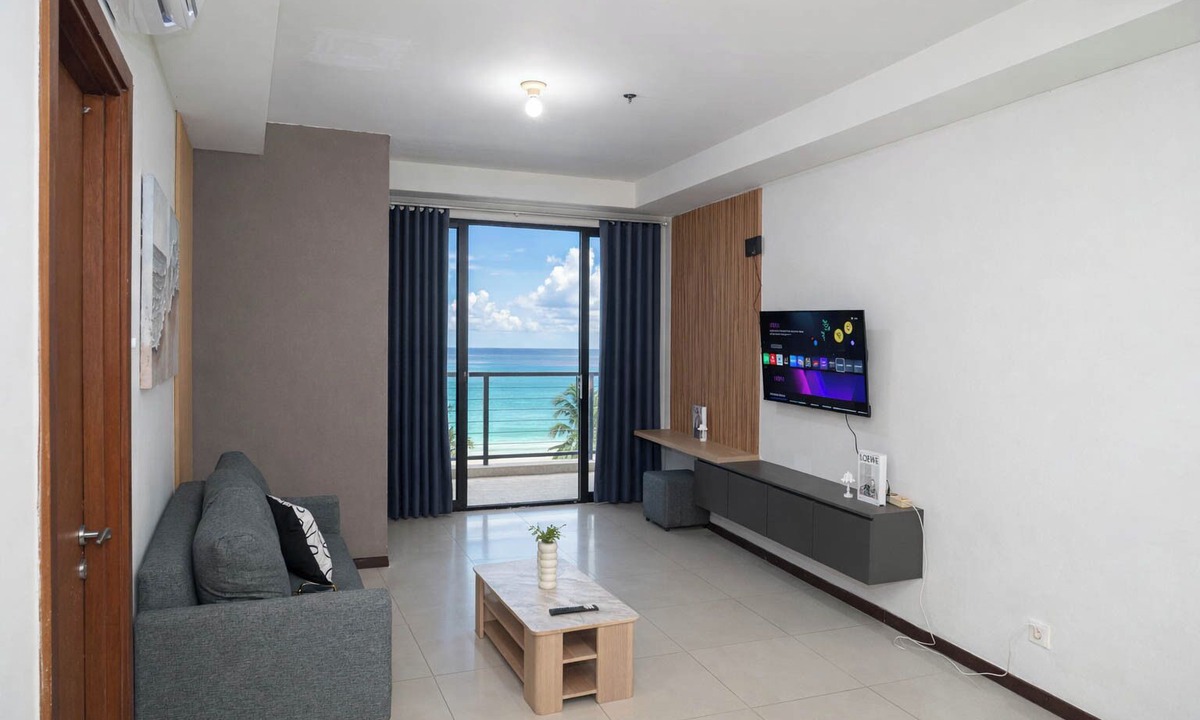 Pluit Apartment | Restful 2Br With Sea View At Apartment Green Bay Condominium