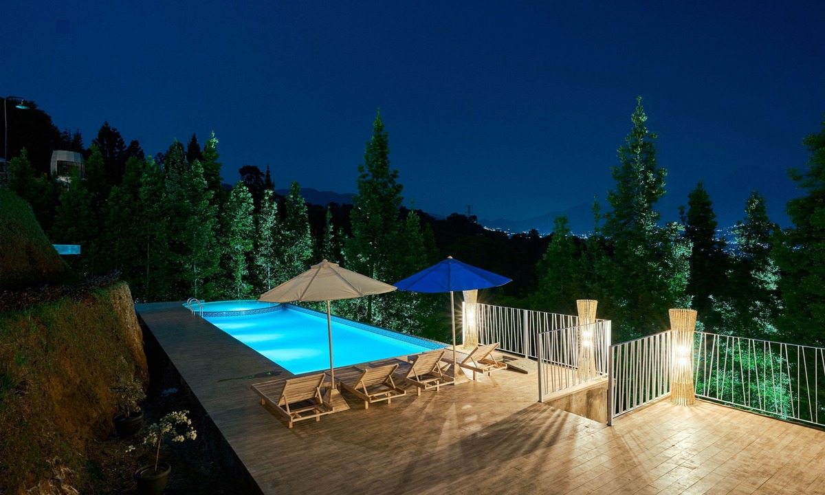Megamendung Hotel | Luxcamp Bukit Damar - Puncak By Horison