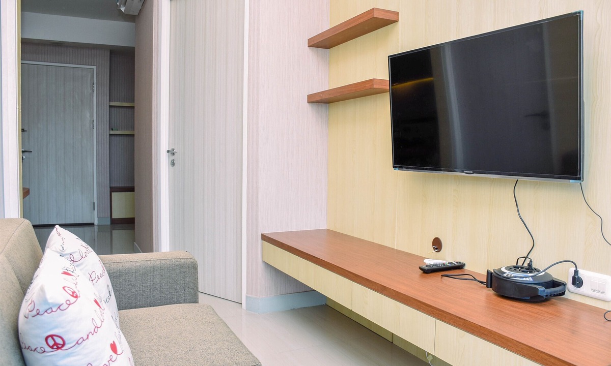 Pekayon Jaya Apartment | Spacious And Cozy 2Br Grand Kamala Lagoon Apartment