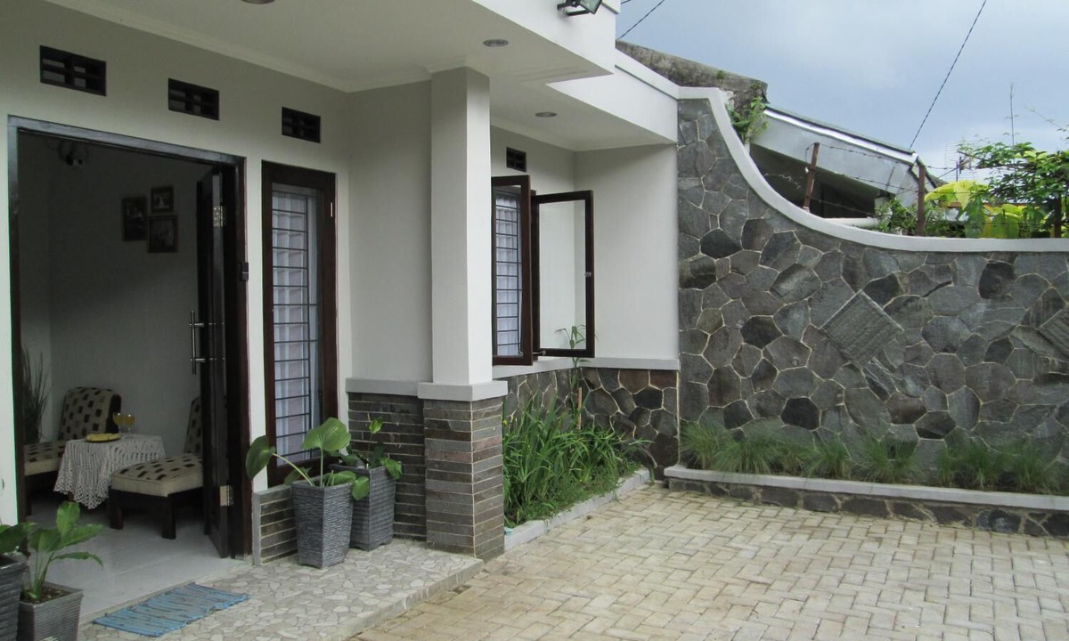 Sukajadi House | Elenor's Home
