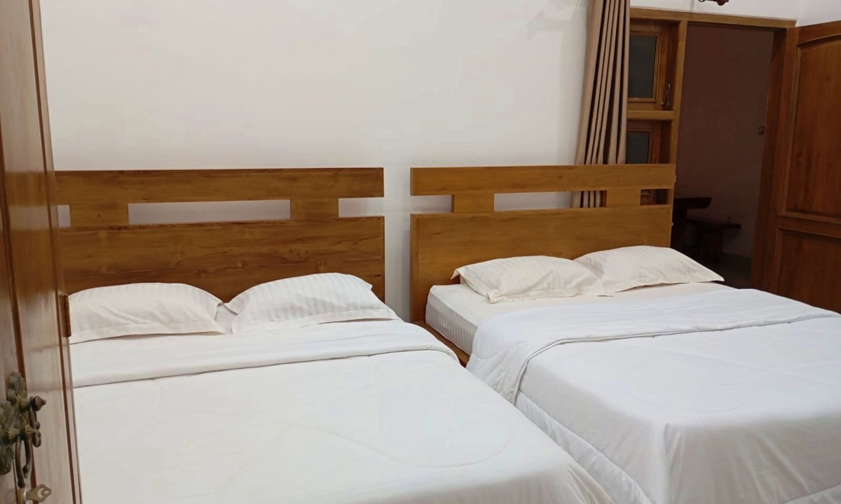 Sumberagung Hotel | Omah Joglo Pulau Merah