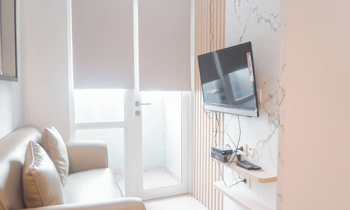 Cikarang Apartment | High Floor 1BR at Vasanta Innopark Apartment near MM2100 and Cibitung