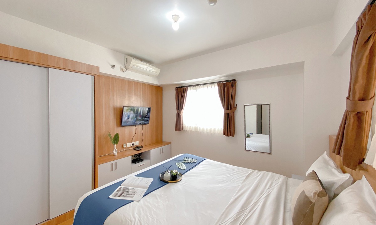 Karet Apartment | Comfy and Elegant 2BR The Wave Kuningan Apartment