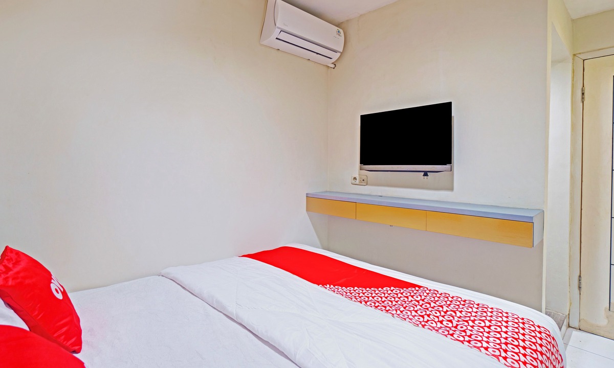 Old Jakarta Hotel | Hotel O Mangga Besar Near Mangga Besar Station Formerly Warna Warni Residence