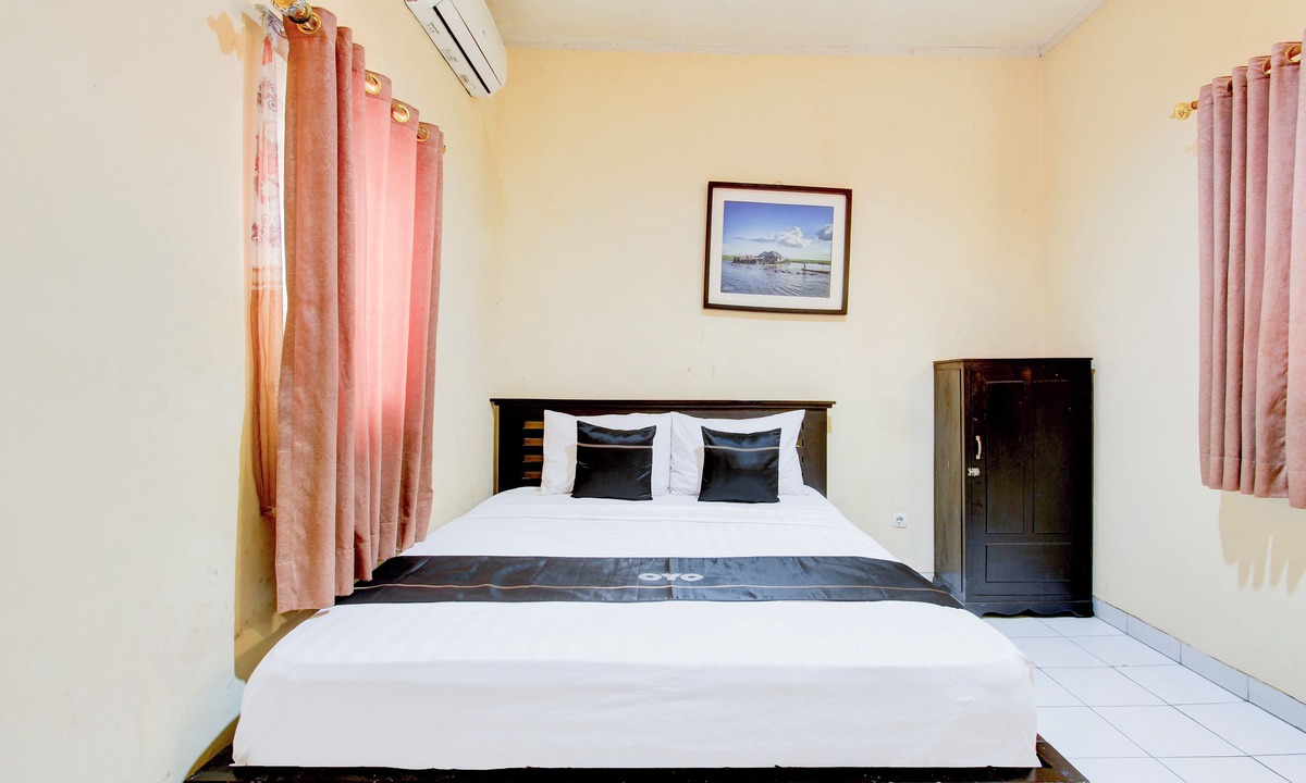 Pekalongan Hotel | Collection O Stasiun Pekalongan Near Stasiun Kereta Api Formerly Hotel Indah