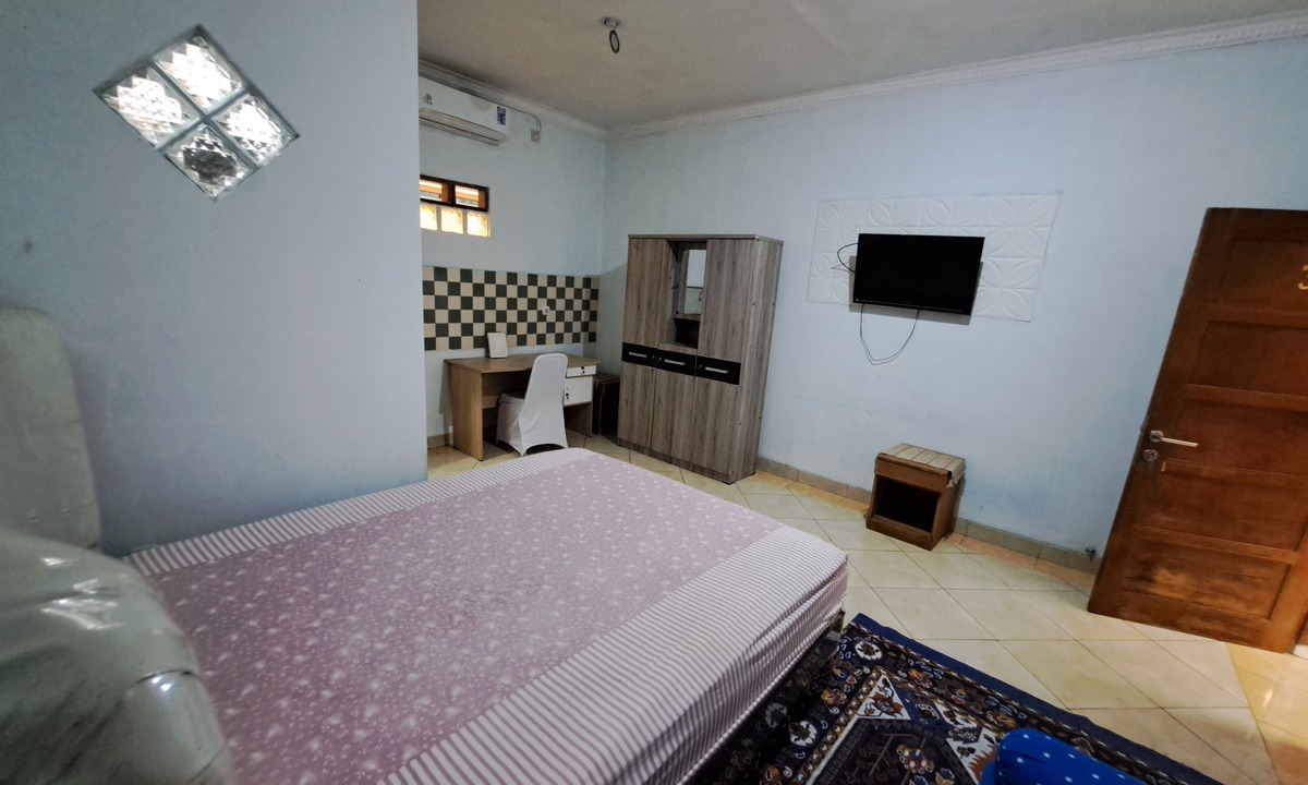 Astana Anyar Hotel | OYO 94417 Putridapisa Guest House