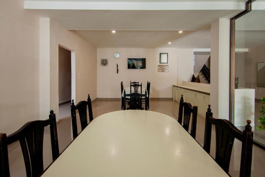 Pangururan Hotel | Hotel Wisata Samosir By Helocus