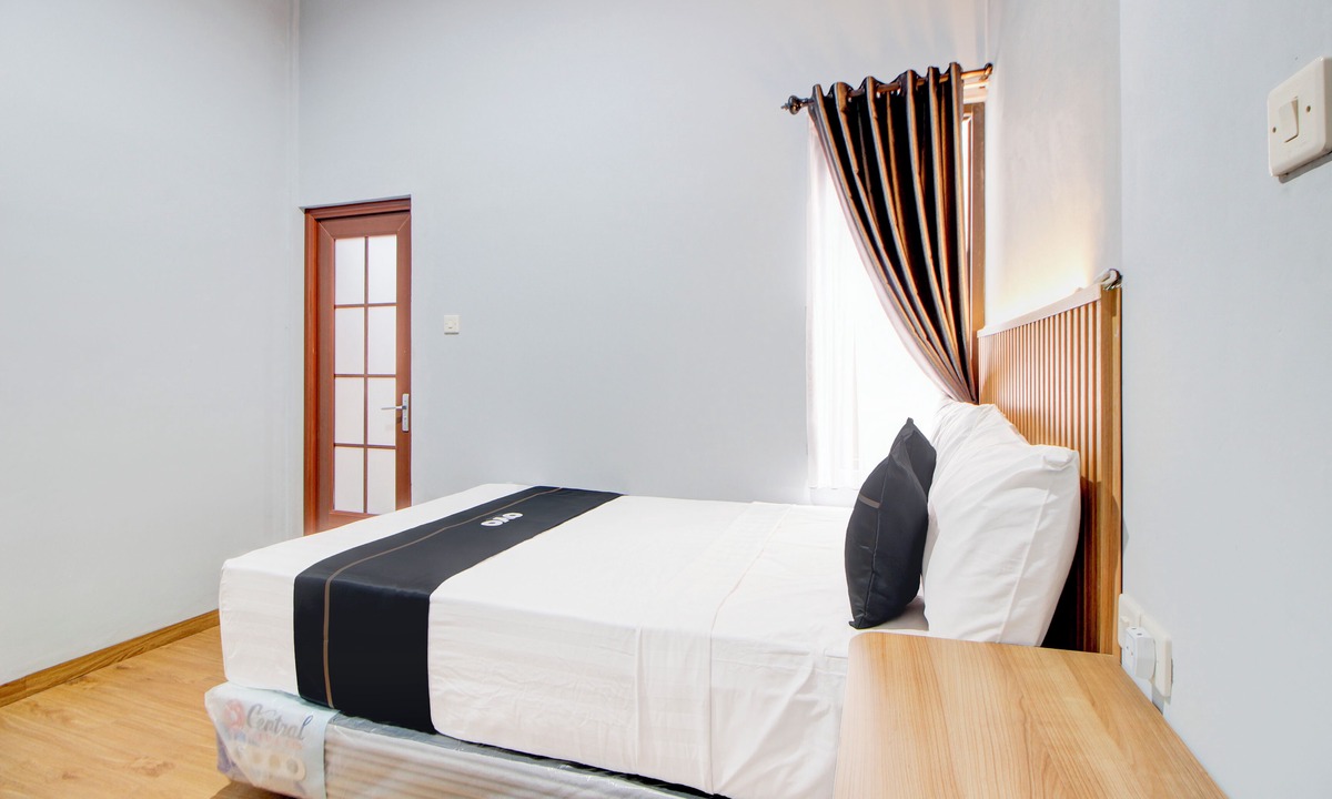 Banguntapan Hotel | Capital O 94314 Sunny Co Living