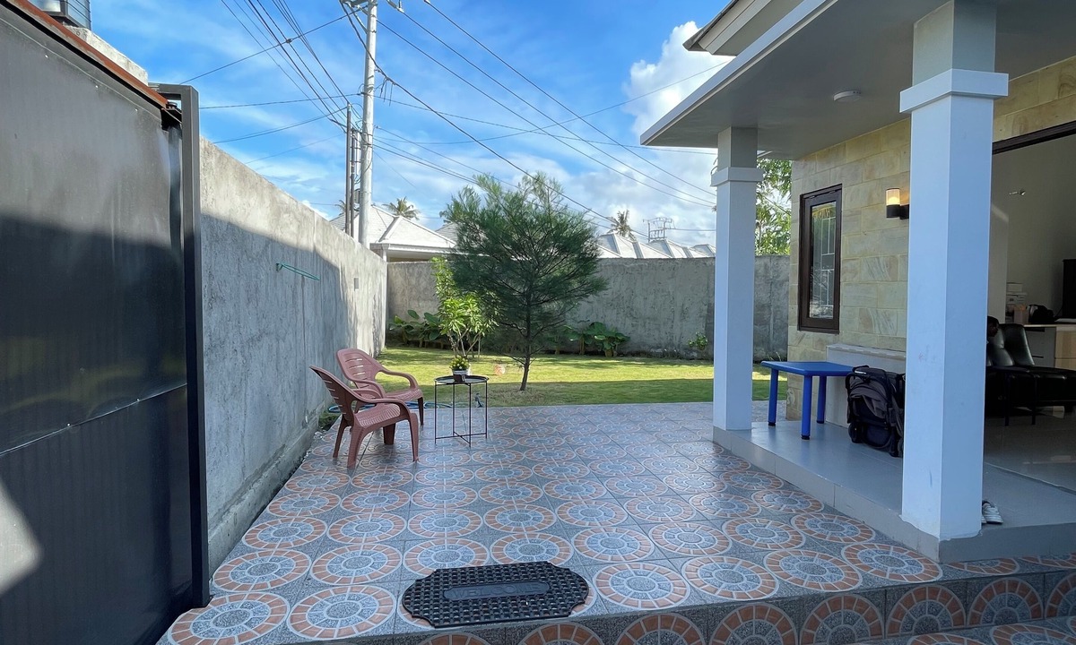 Kecamatan Labuapi House | Casa de Breeza