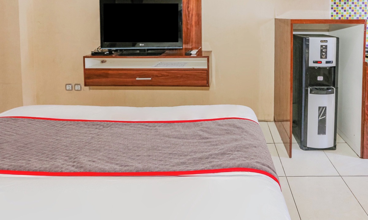 South Tangerang Hotel | Hotel O Ciputat Near Apartment Green Lake View Ciputat