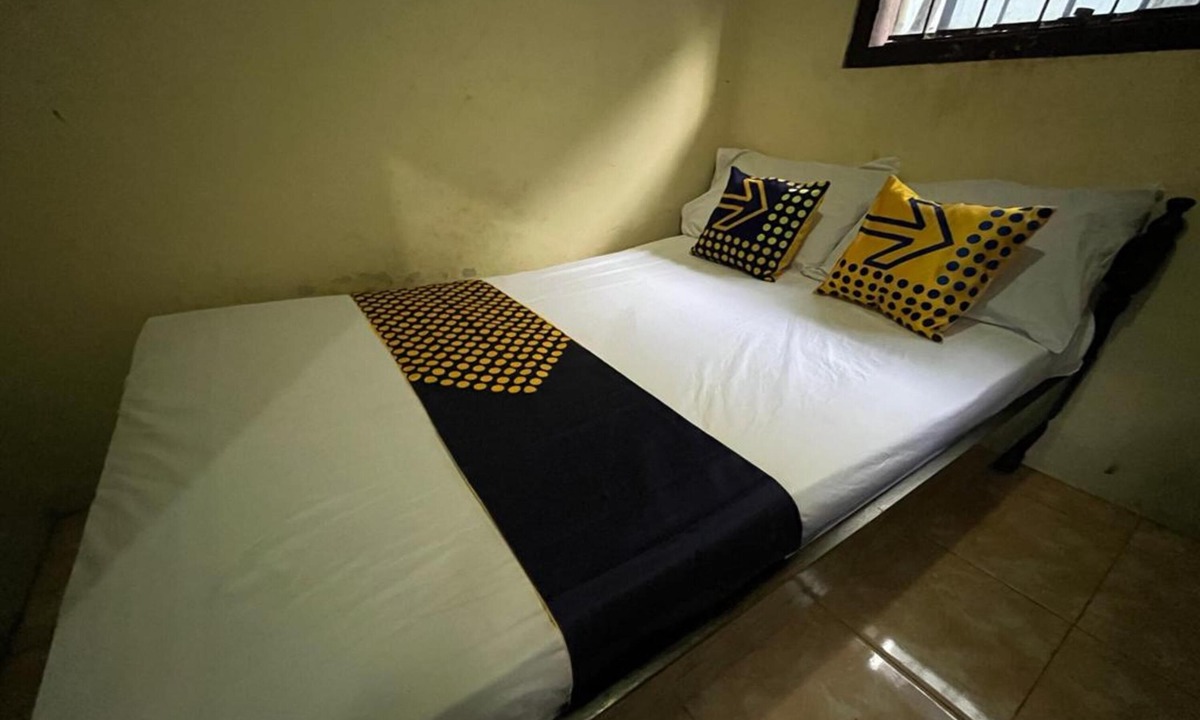 Dinoyo Hotel | Hotel O Kost Bu Tutik Syariah