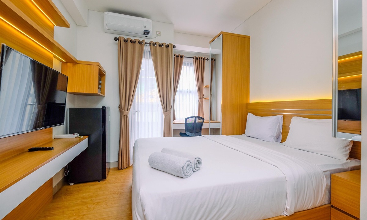 Depok Apartment | Comfort And Best Deal Studio Room Transpark Cibubur Apartment
