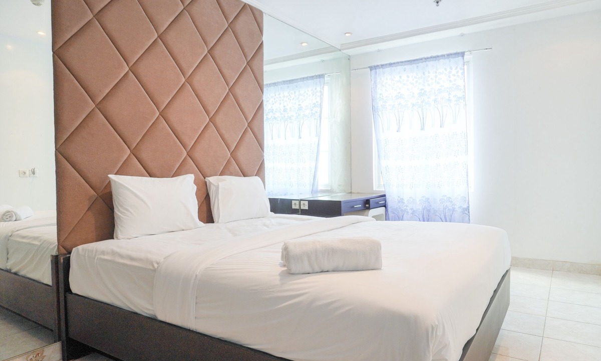 Kelapa Gading Barat Apartment | Spacious And Good 3Br At 18Th Floor French Walk (Moi) Apartment