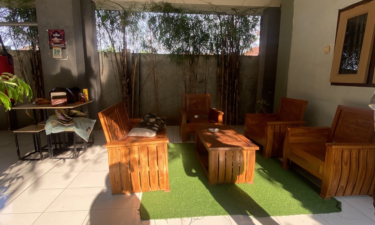 Kecamatan Janapria Hotel | OYO Life 93258 Kos Sahabat